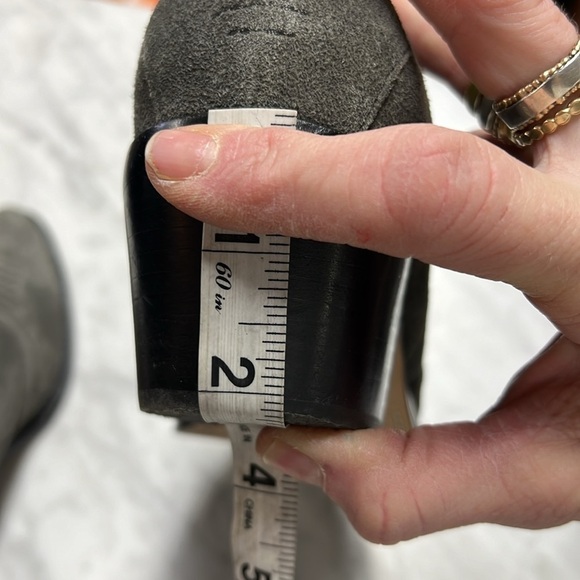 Joie Gray Suede Western Ankle Boot Size 39 - Picture 9 of 9